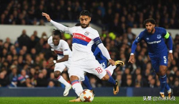 内马尔和梅罗成就差距,现役任意球第一人梅西