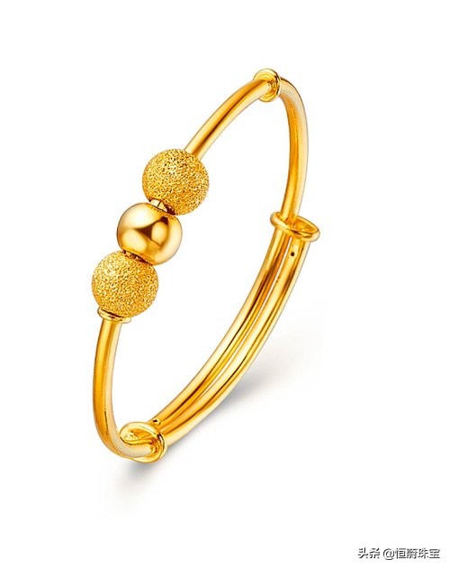 周大福黄金手镯很贵吗？巧妙利用这2招，一个手镯轻松省1500元
