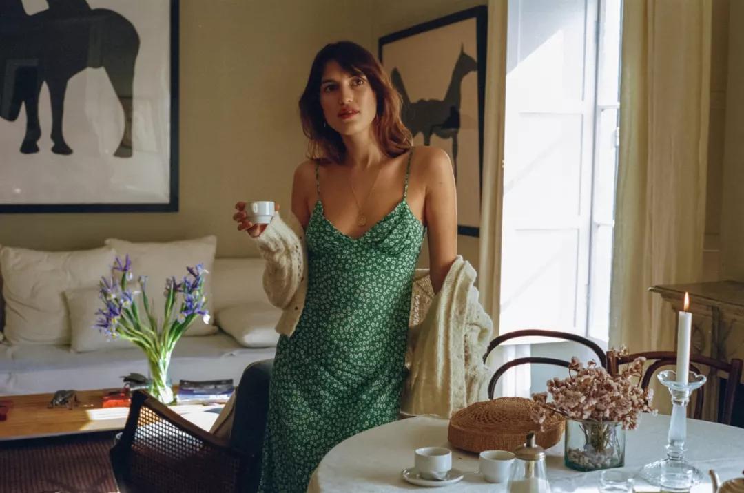 某宝店铺推荐裙子,某宝衣服店铺推荐连衣裙女秋