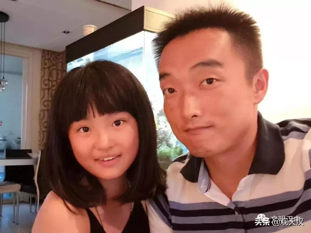 让课本也能美上天!汉中这位爸爸为女儿手绘插画书皮,画风暖爆了