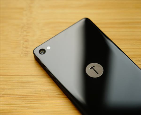 锤子失败和小米成功,锤子是被小米打垮的吗