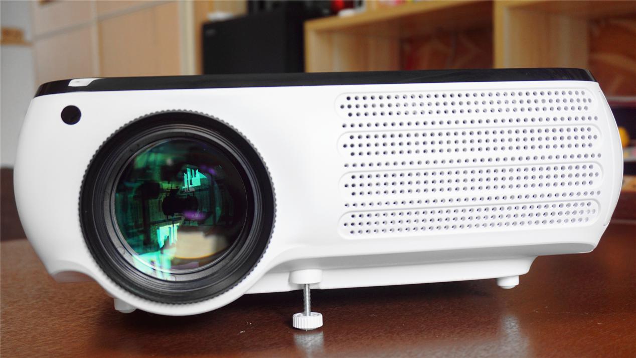 轰天炮投影仪a1ws投影效果怎么样,轰天炮智能投影