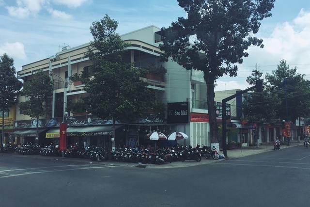 夜游湄公河在哪里看到景点,穿行在路上