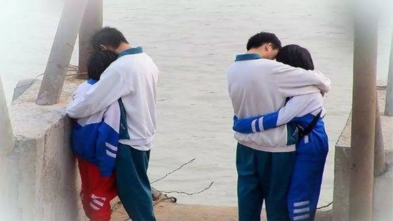 如何开导早恋的孩子收心学习,发现女儿早恋妈妈该怎么做