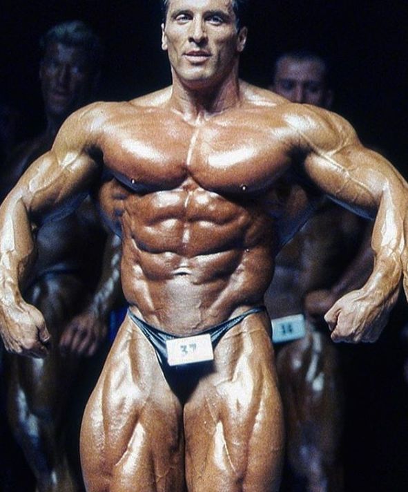 米洛斯练哭鹿晨辉箭步蹲,米洛斯练哭鹿晨辉全集