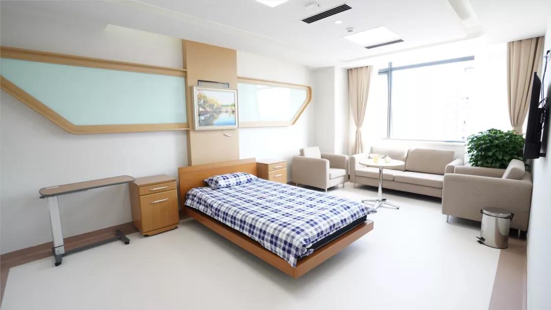 在这住院，省心的不止一点成都市第二人民医院国际医疗部提供就医“私人订制”服务