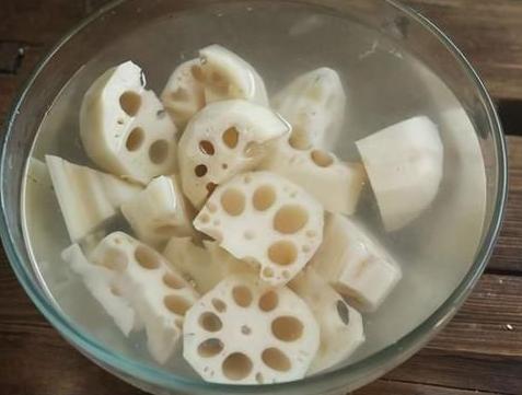 如何把莲藕炖得粉粉的,如果想把藕煮的脆点儿该怎么煮