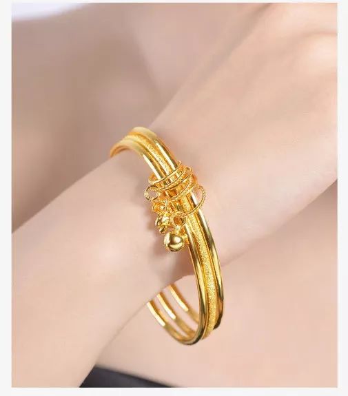 挂首饰上的小标签都看得懂吗？少一个字赔三倍