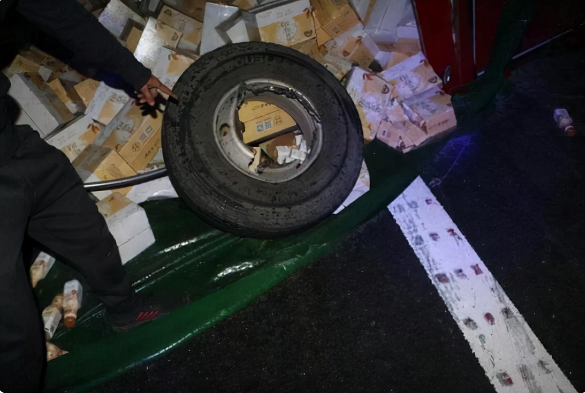 铝合金轮毂裂纹怎么改善,锻造轮毂不容易变形