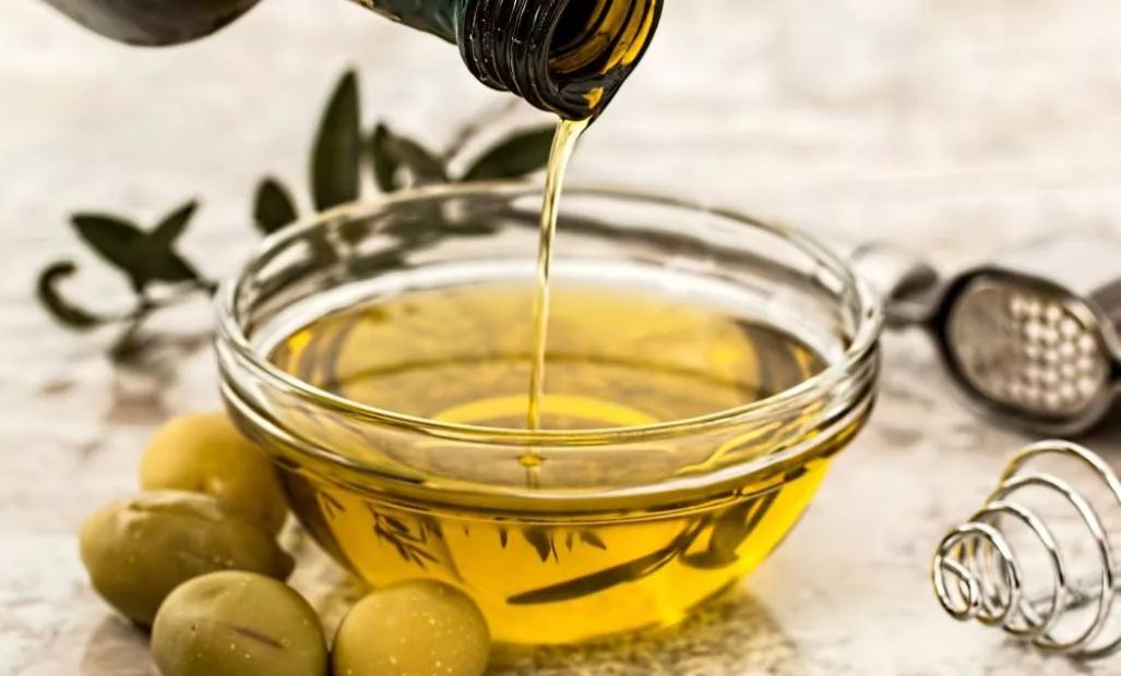 德国老皮具翻新,10年老车全面翻新