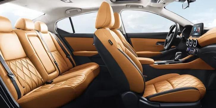 卡罗拉和经典轩逸半斤八两,卡罗拉vs轩逸三大件对比