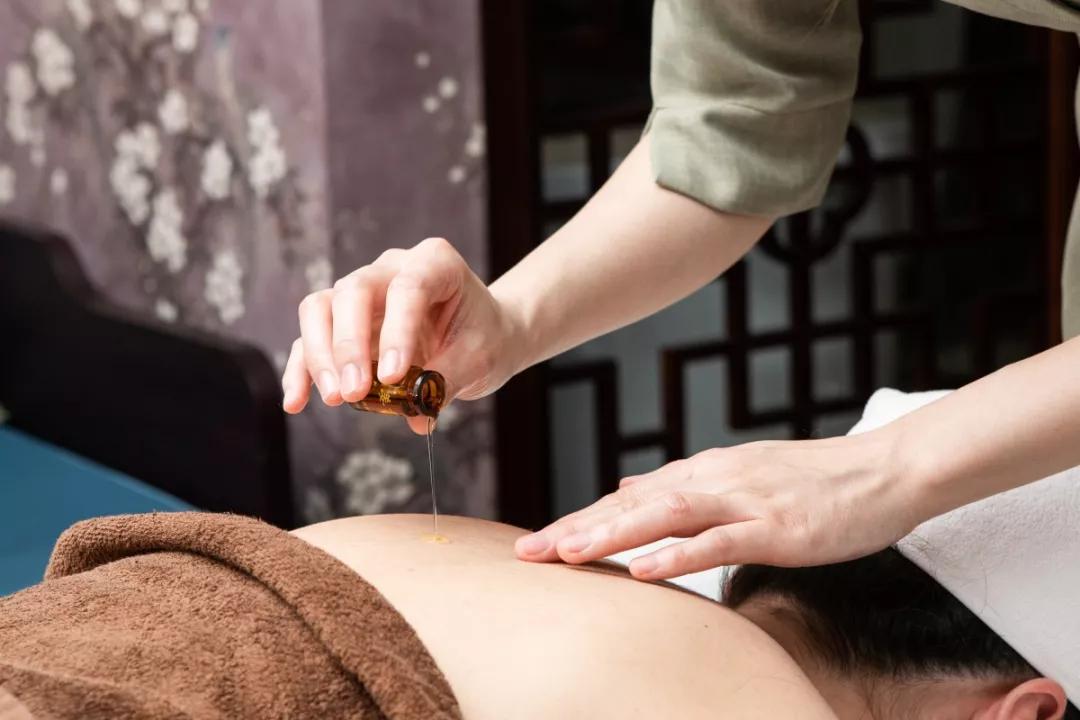 高端养生经络理疗师,肩颈疏通休闲养生spa会馆推荐