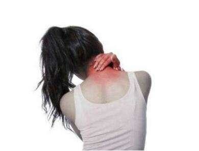 落枕的中医药治疗方法与策略,中医落枕一秒治愈