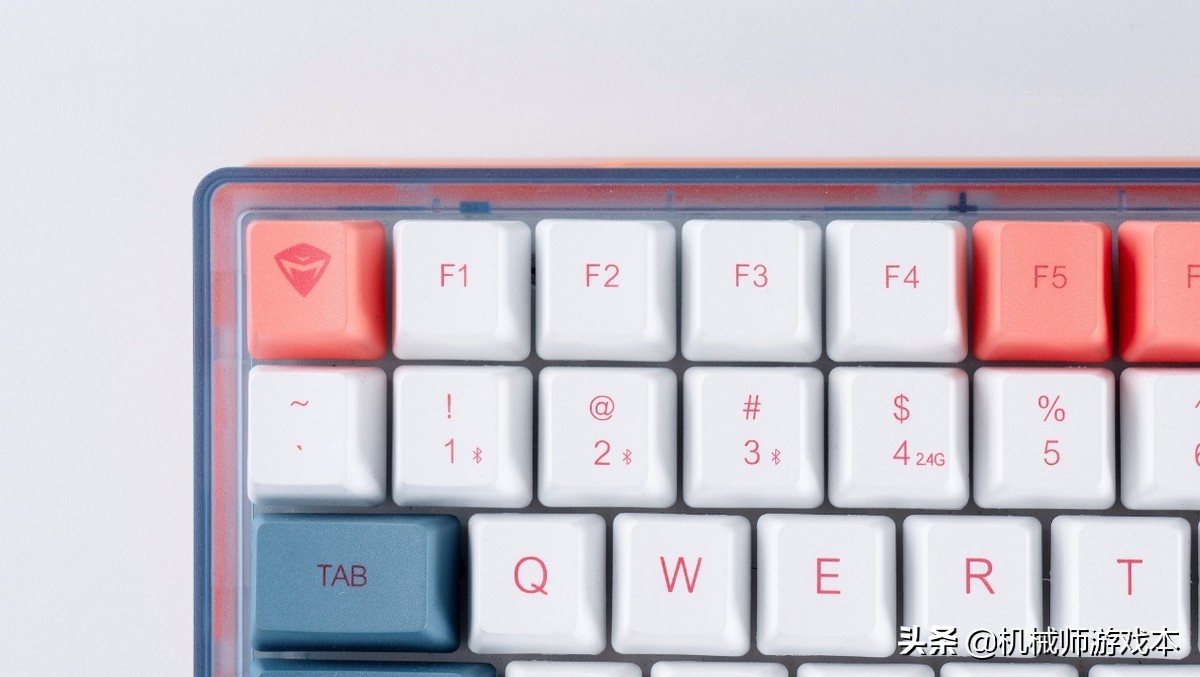 机械师kt68使用教程,机械师k600t82键三模机械键盘上架