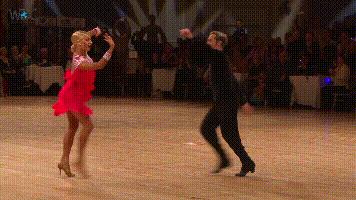 拉丁舞身体灵活性训练方法,拉丁舞中腰如何运用