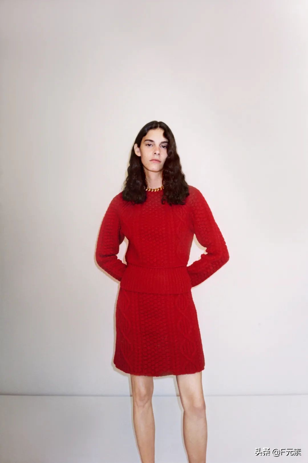 雕刻面料，BV不止有编织：BottegaVeneta2021度假系列