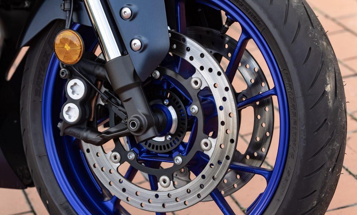 雅马哈r7马力机测试,雅马哈r7座高测试