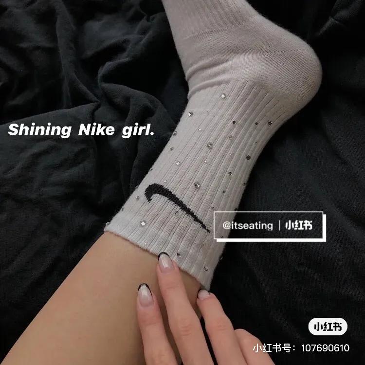 高级透亮的水钻又绚丽又美观,洋气珍珠水钻