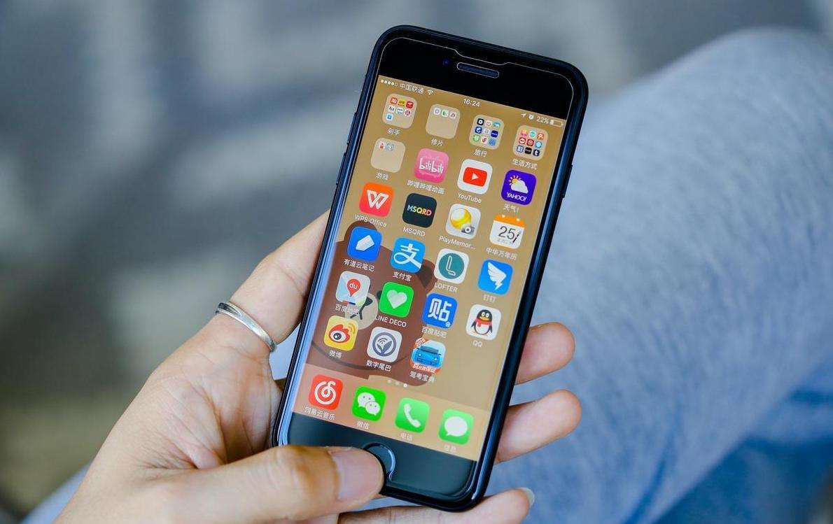 iphone手机三年换还是四年换,iphone用几年更换一次最好