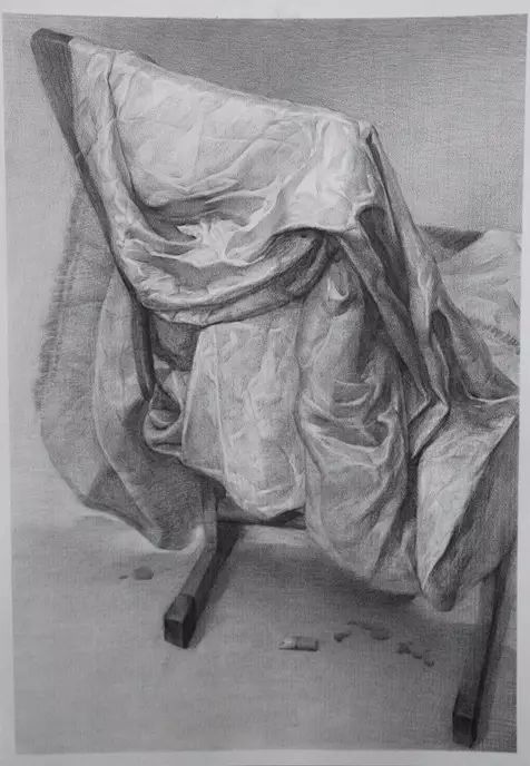 素描衬布的画法和步骤,你掌握了平面图的绘画方法了吗