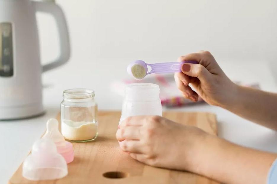 奶瓶用自来水清洗能直接用吗,给宝宝洗奶瓶用什么清洁剂