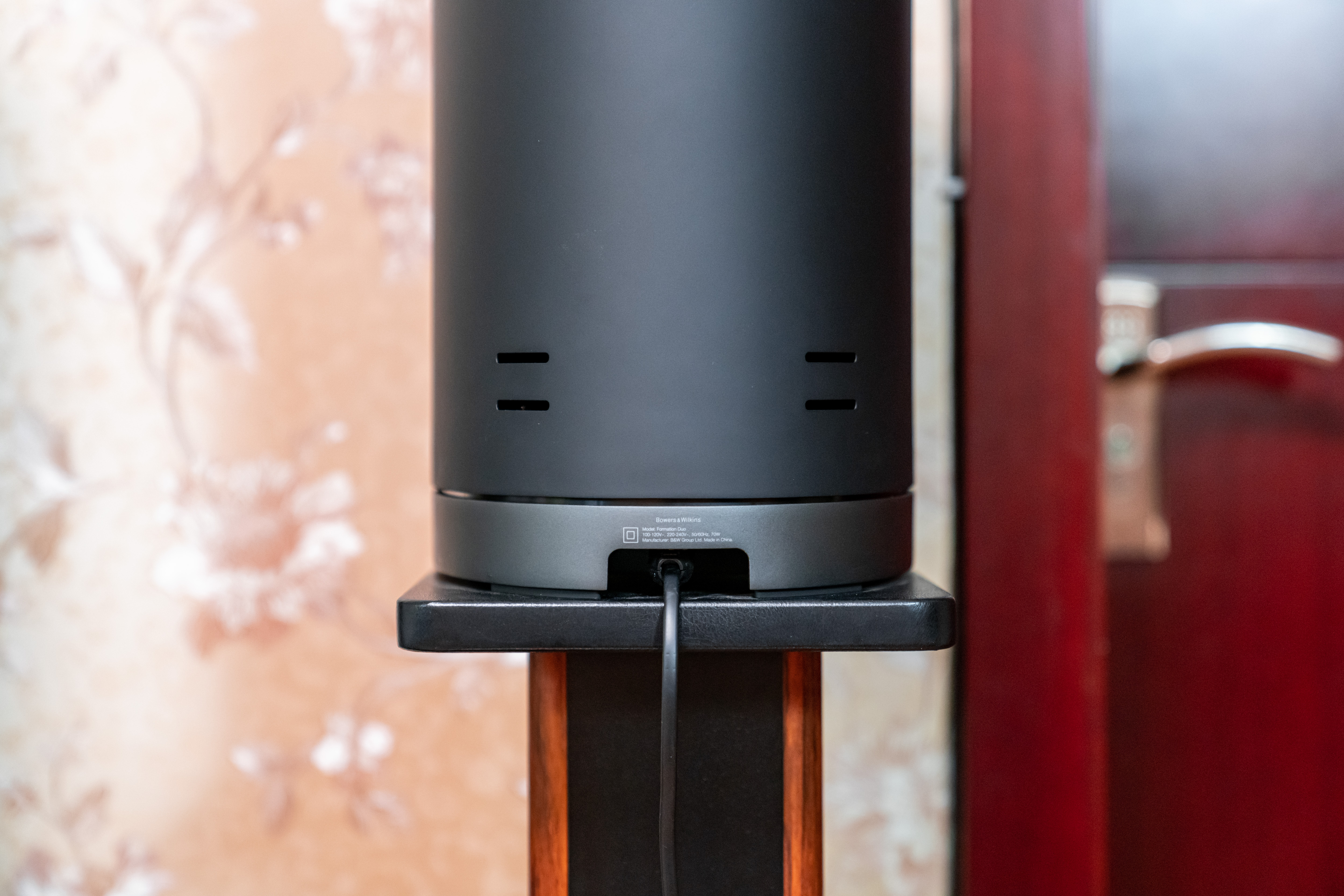 b&o和宝华韦健蓝牙音响哪个好,5系宝华韦健音响测评