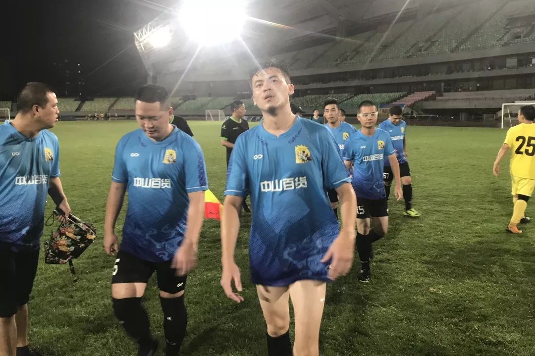 1个月26支球队88场比赛282个总进球数，见证江阴草根足球de疯狂