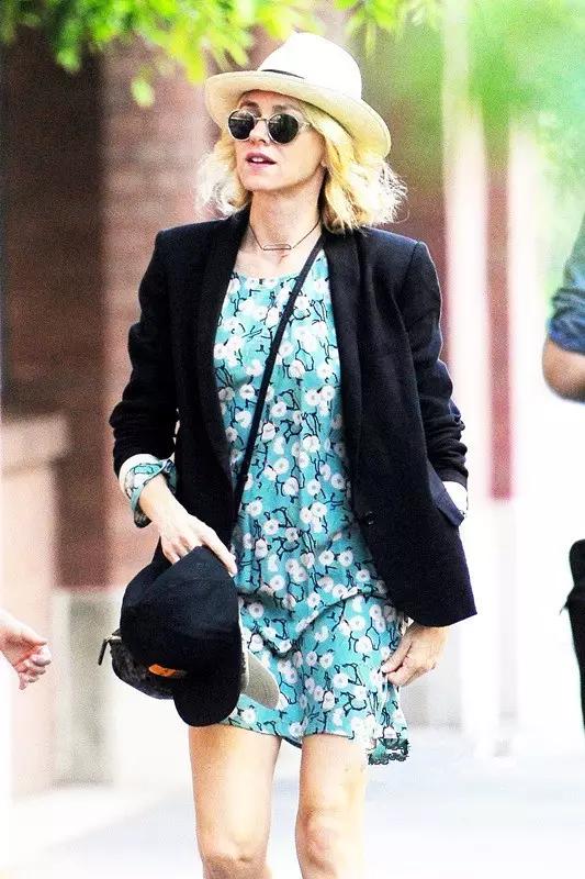 女生西装怎么穿高级好看,女士西装该怎么穿才好看