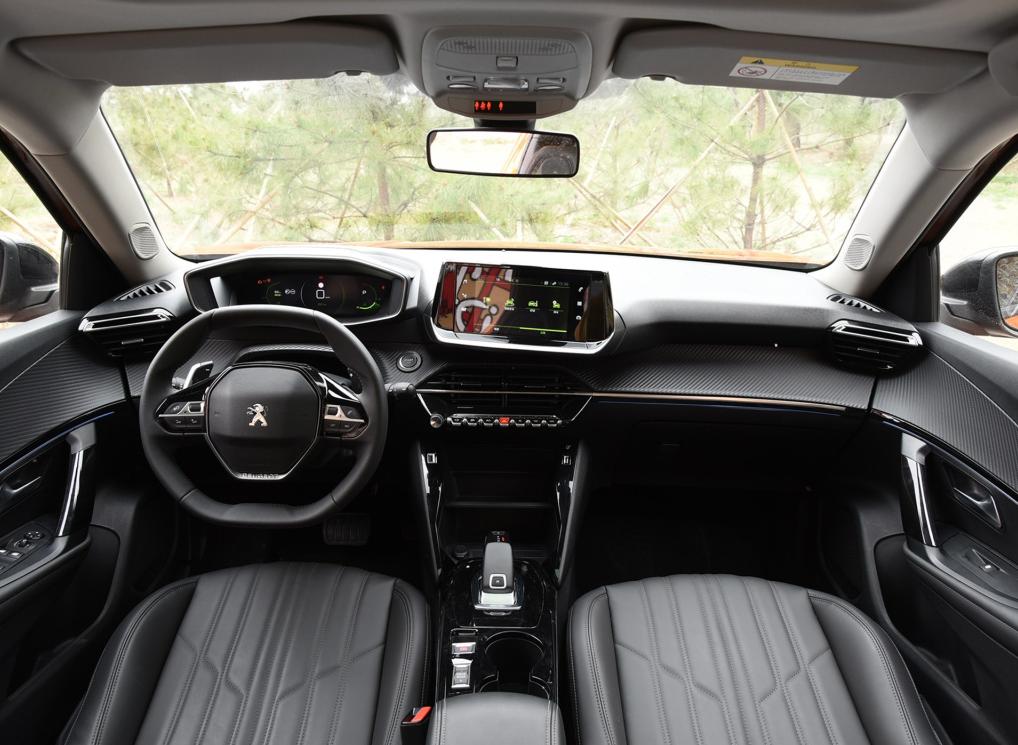 新款标致20081.2t三缸发动机,2015年1.6L标致2008是三缸机吗