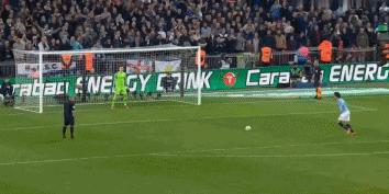 他曾是世界上最贵的门将,世界上排前五最狠的门将是谁