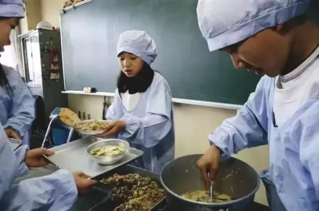 日本街头为什么看不到胖子,日本街头为什么几乎看不到胖子