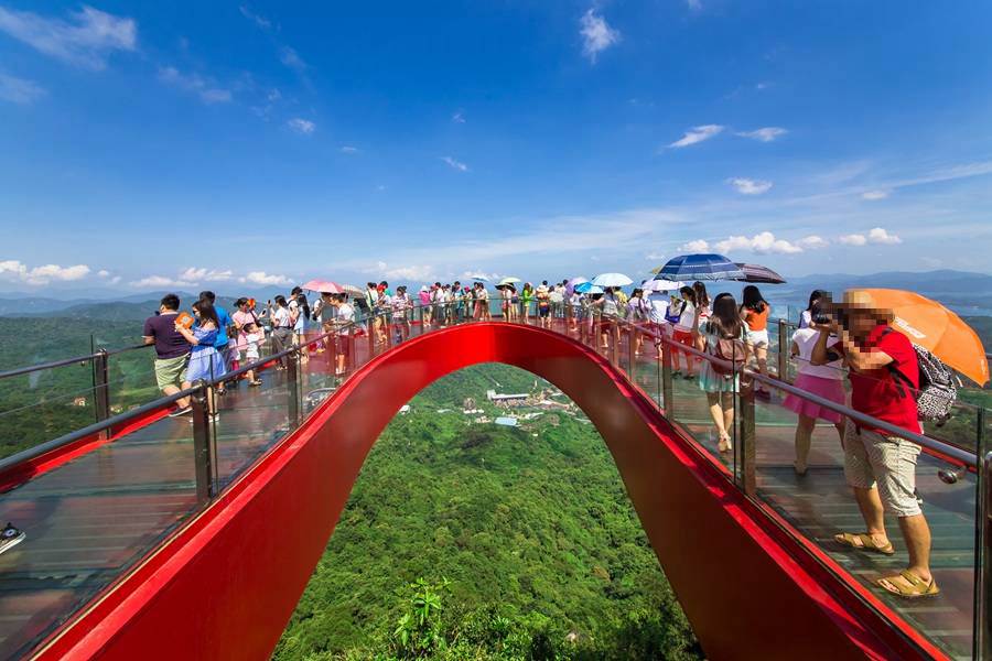 欧式公主风豪华酒店，华侨城瀑布酒店房+餐+票仅499