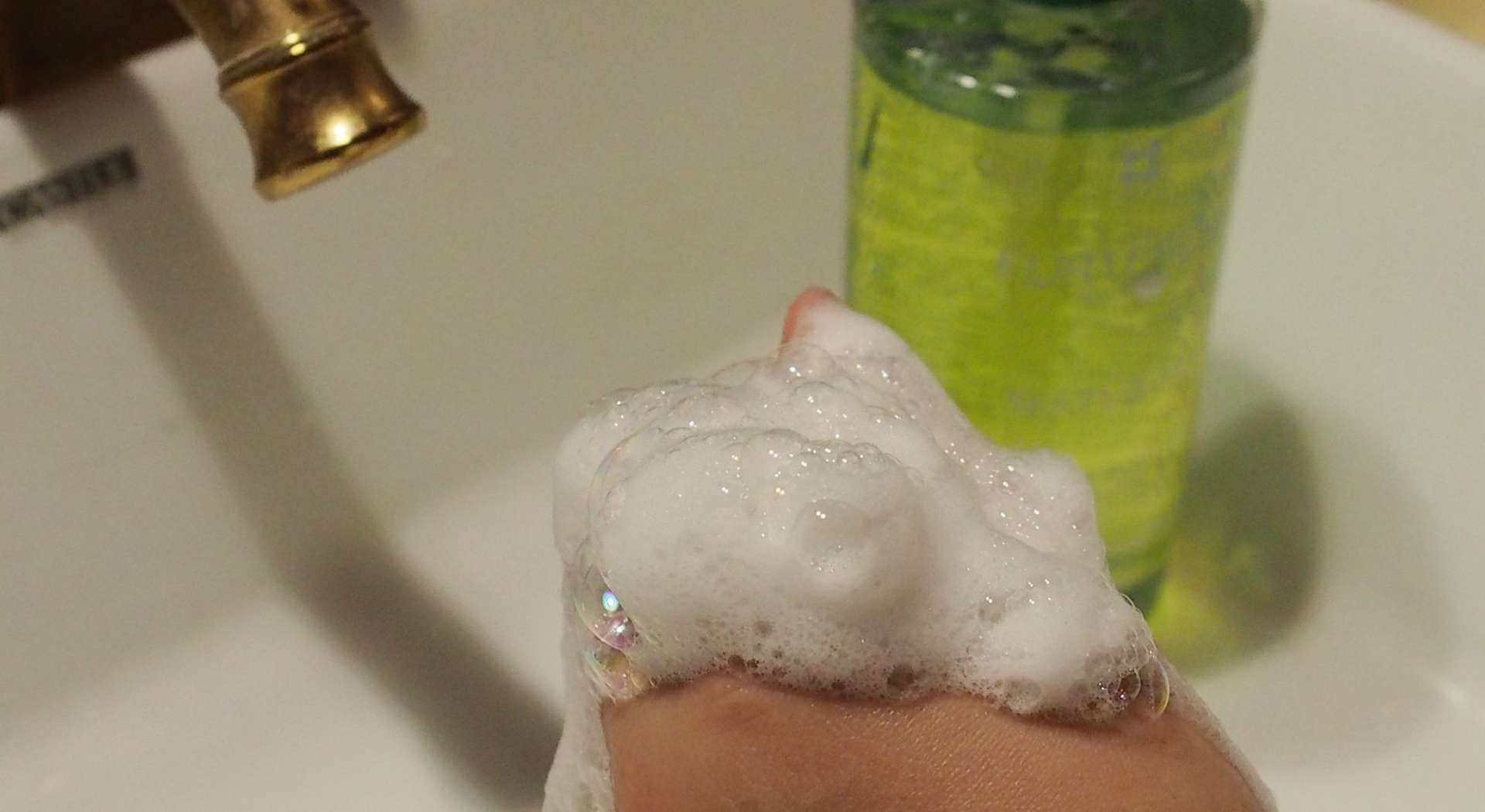 香味好闻持久顺滑的进口洗发水,真正的植物进口洗发水国际大品牌