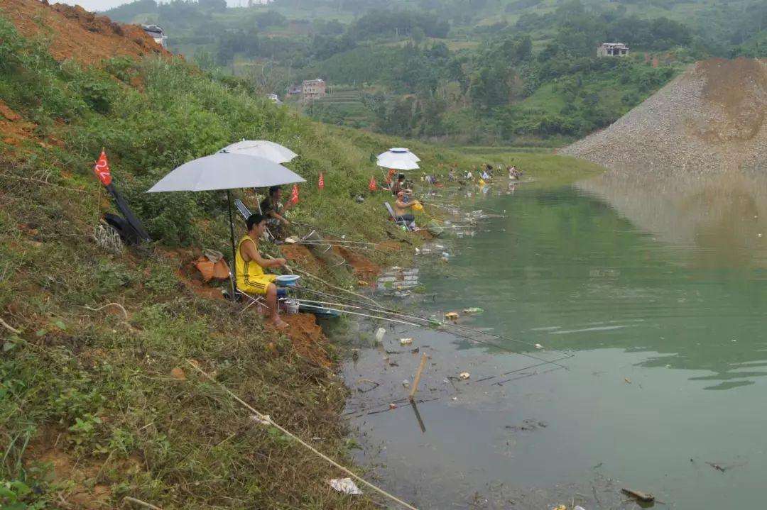 如何选择一款便宜好用的鱼竿？这三个原则用好就可以