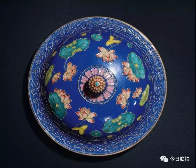 崇庆皇太后庆寿图,崇庆太后万寿图乾隆衮服