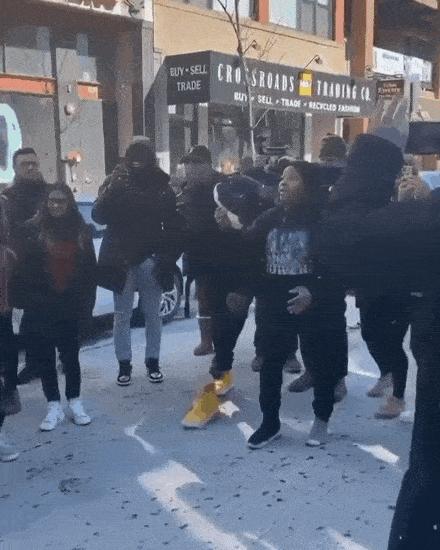 kanye联名阿迪达斯,kanyewest与阿迪达斯