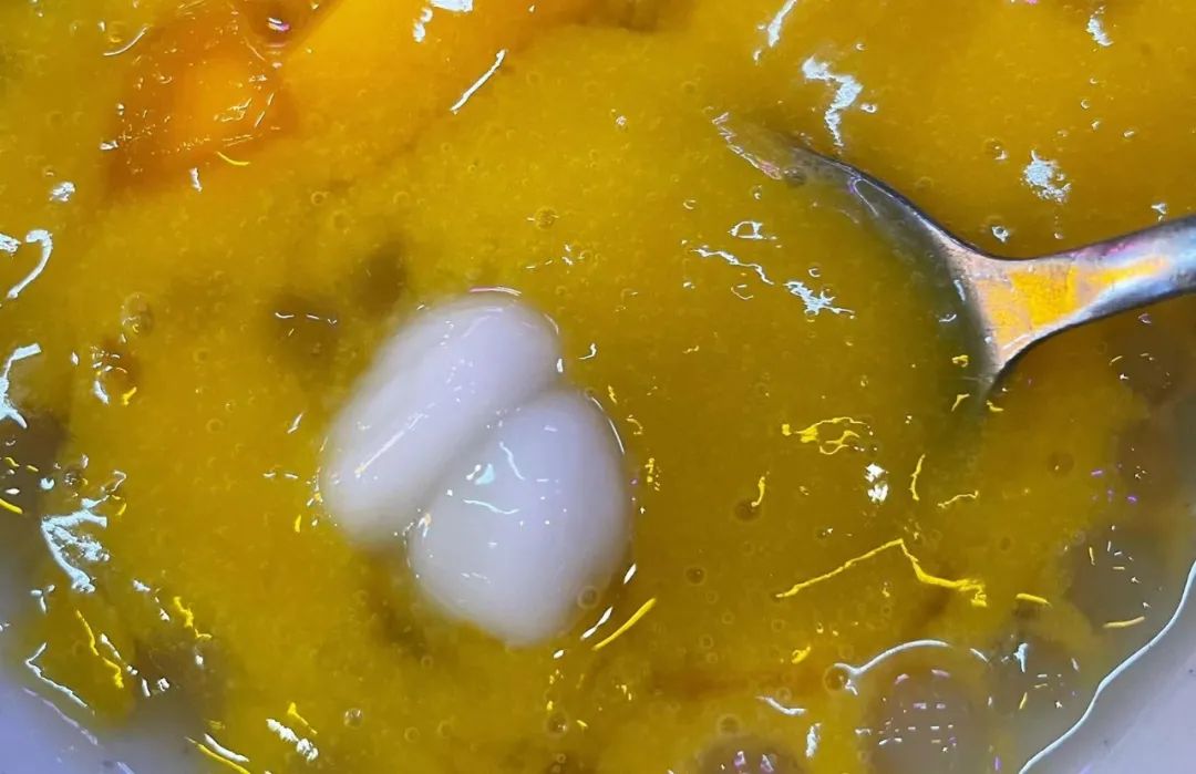 抖音红了的食物,成都自助甜品20元随便吃