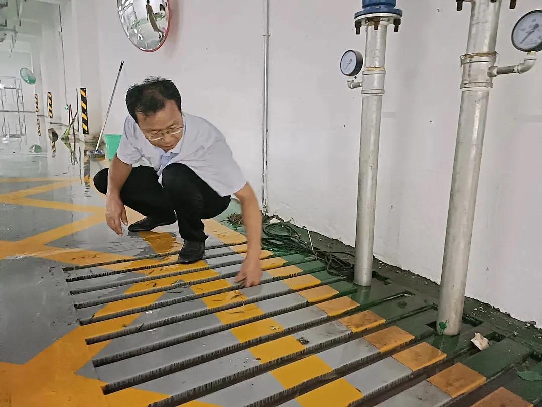 迎战风雨感谢有你（三）—郑东新区云台小学校长韩合班工作纪实