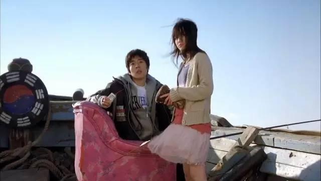 图解电影《弓》，从未见过如此独特的少女*处破**方式