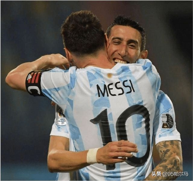 闪耀足坛的迪马利亚巅峰时刻,迪马利亚致命弧线