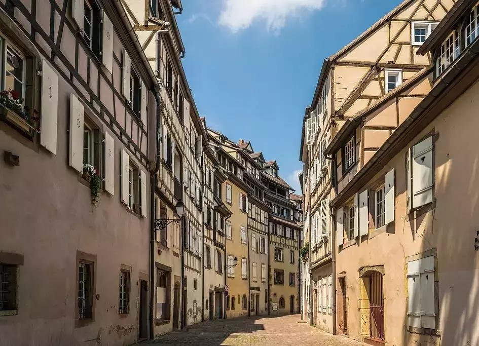 5个美到逆天的小众旅行目的地,这辈子一定要去的10个绝美小镇