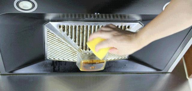 抽油烟机油渍家庭小妙招,油烟机抽气孔被油腻堵住了怎么办