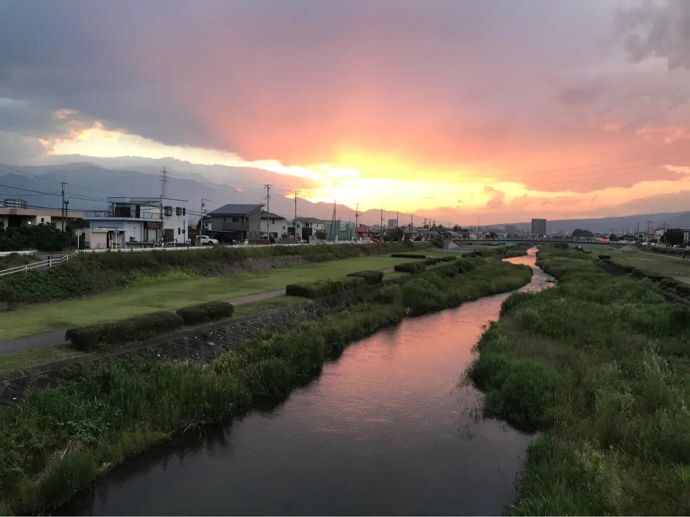 日本夏天的天空,日本夏天天气怎么样