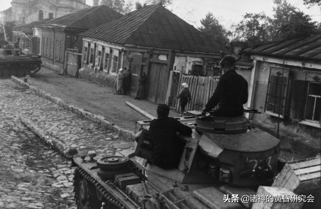 七月飞火-100张珍贵图片中的1942年沃罗涅日血战今与昔（上）