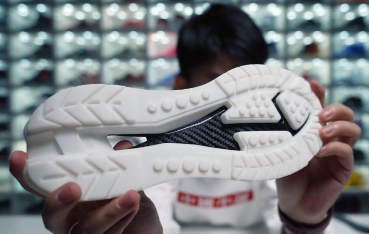 z哥球鞋在哪买,z哥球鞋361度