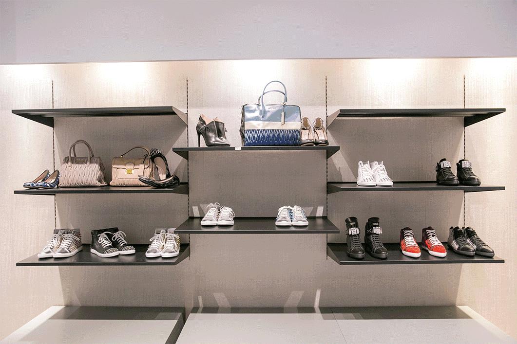 三水新昌奥特莱斯,新昌奥特莱斯是佛罗小镇吗