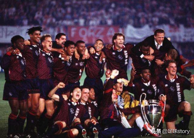 他缔造了欧冠历史第一奇迹,阿贾克斯拜仁三连冠