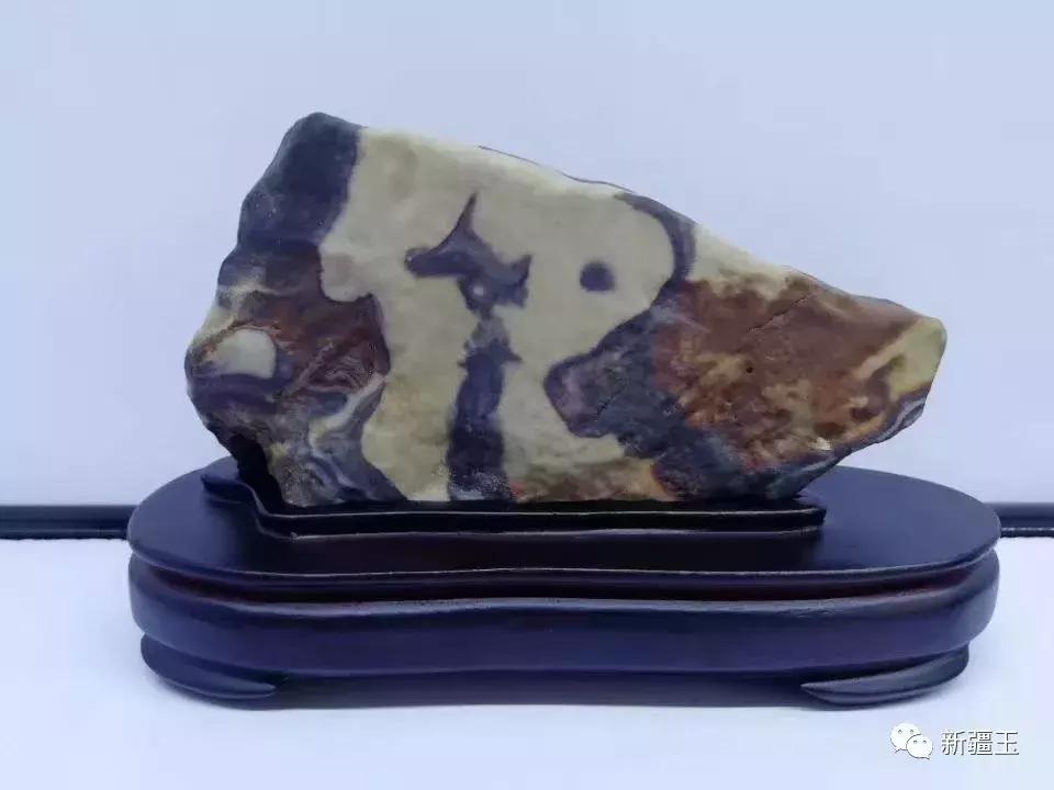 疆北奇石,正宗新疆奇石图片