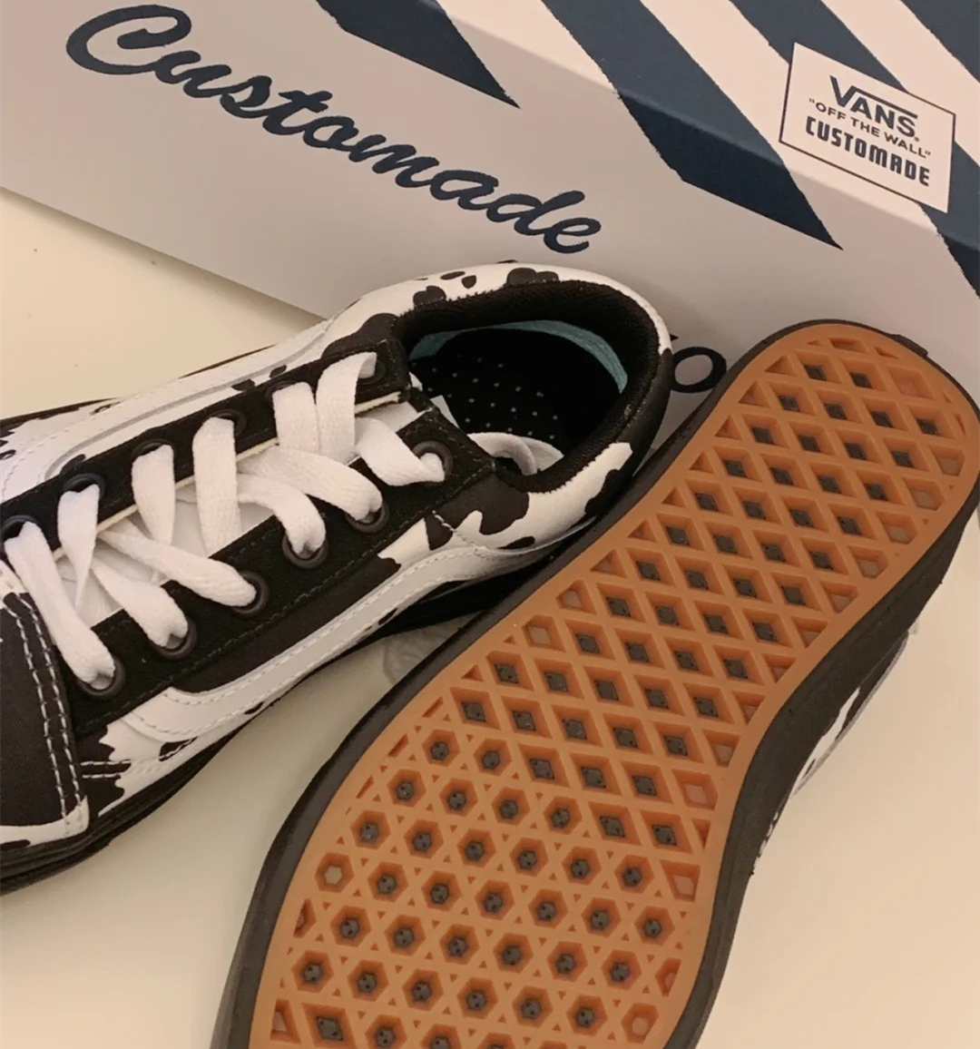 跟着时尚博主学穿搭,跟着博主打卡