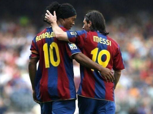 小罗巅峰时期一挑7大巨星,小罗的能力在足坛能排到多少